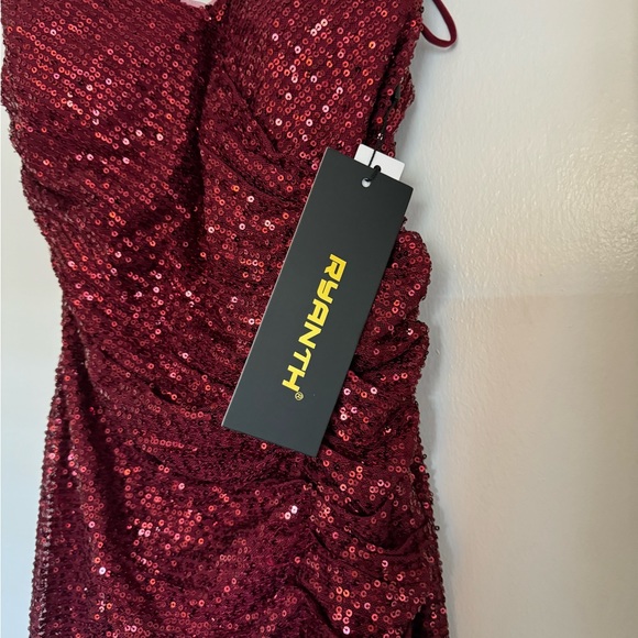 NEW Beautiful red dress never worn tags are still on - Picture 3 of 5